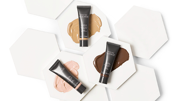 Drie make-uptubes voor een perfecte foundation