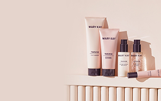 De Mary Kay TimeWise Ultimate "Wonder-set" bestaat uit 4-in-1 Cleanser, Daytime Defender SPF 30, Nighttime Recovery, Antioxidant Moisturizer en Eye Cream