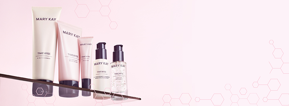 De Mary Kay TimeWise Ultimate "Wonder-set" bestaat uit 4-in-1 Cleanser, Daytime Defender SPF 30, Nighttime Recovery, Antioxidant Moisturizer en Eye Cream
