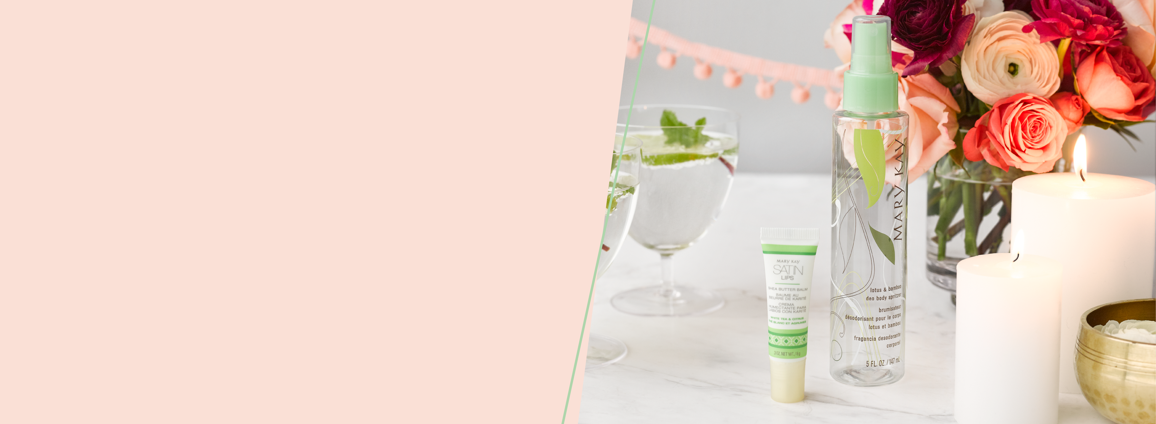 De Mary Kay® Lotus & Bamboo Deo Body Spritzer staat samen met de Satin Lips® Shea Butter Balm op een met rozen gedekte tafel.