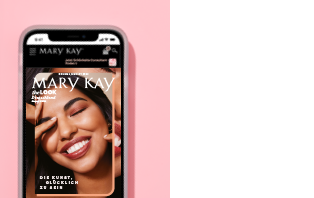 De nieuwe uitgave van Mary Kay the LOOK wordt voorgezien op een IPhone. Op de omslag staat een lachende vrouw met een stralende huid.