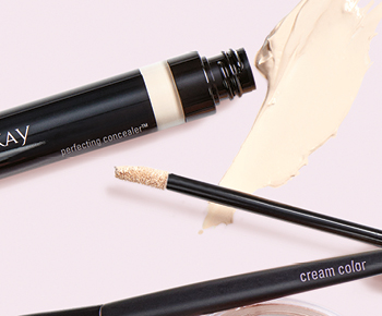 Mary Kay Perfecting Concealer in een flesje met applicator