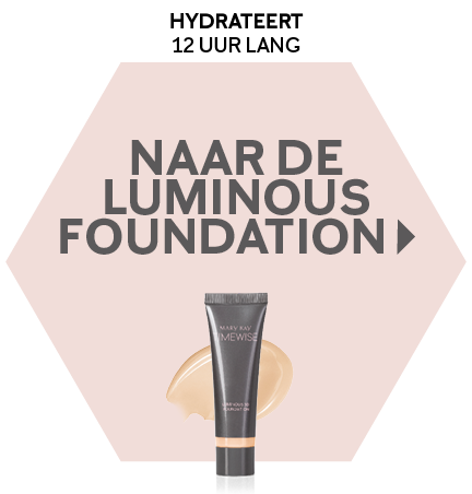 De TimeWise® Luminous 3D Foundation staat voor een roze achtergrond in de vorm van een zeshoek. Op de zeshoek staat "Naar de Luminous Foundation".